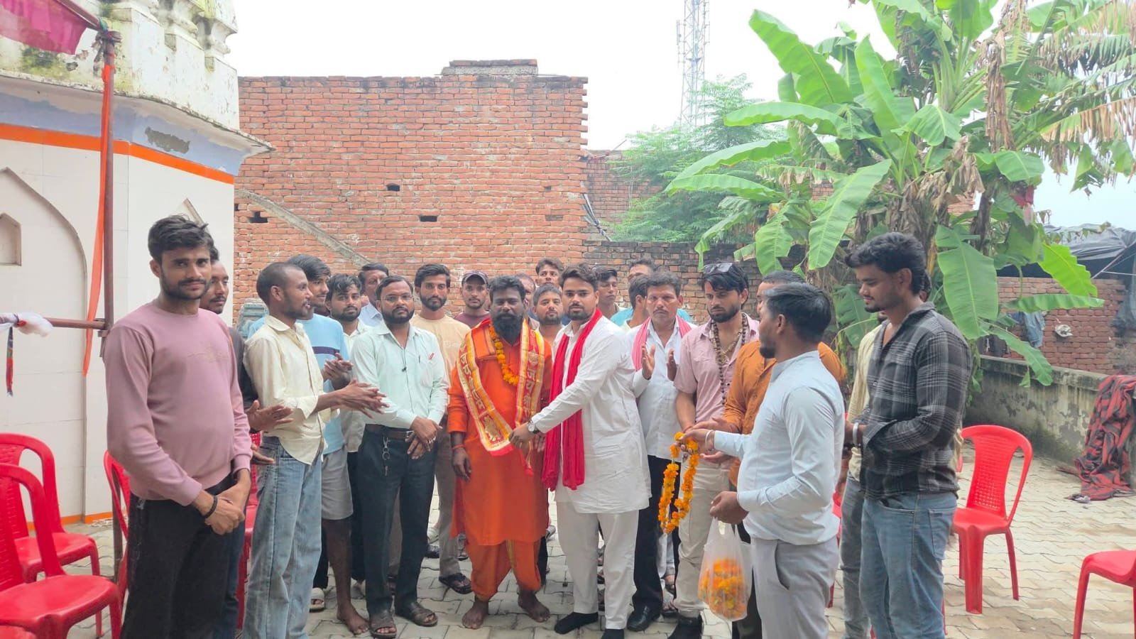 लोधी बाबा जी का आशीर्वाद 🙏🚩 बाबा जी का स्नेह ❤️🙏 प्रेम, आशीर्वाद और विश्वास 🙏 बाबा जी का आशीर्वाद, मेरी ताकत 🚩 हर हर महादेव! 🔱