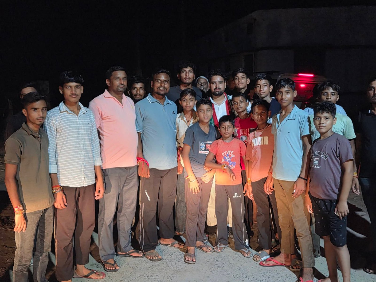 खड़ोआ में अपनों के बीच पहुँचे गगन लोधी, मिला भरपूर स्नेह